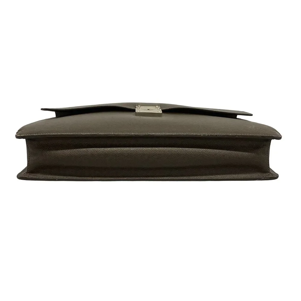 Louis Vuitton Robusto 1 Taiga Business Bag M31058